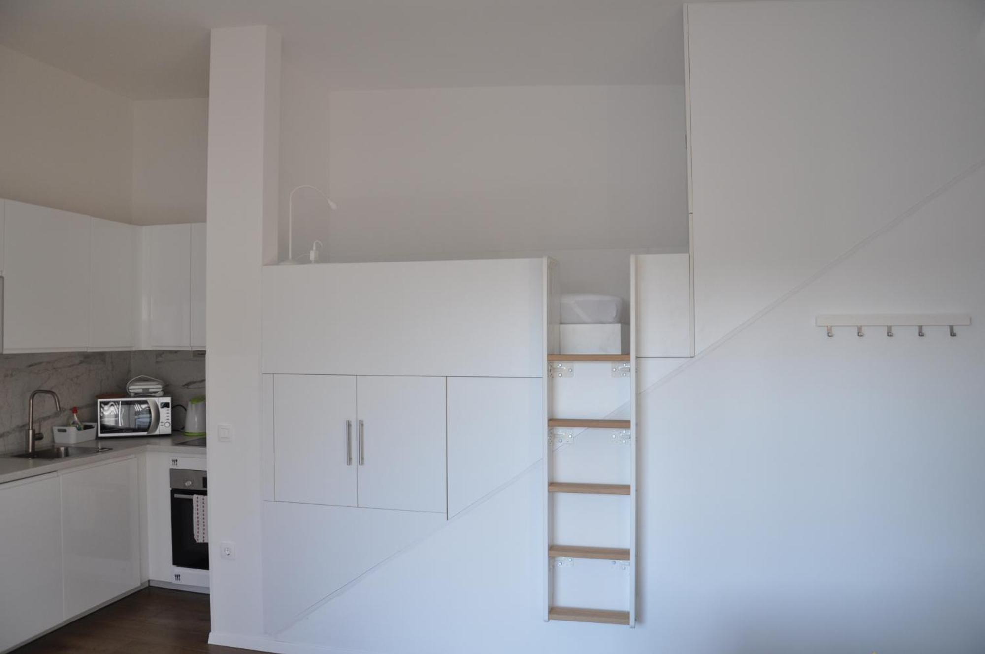 Apartments Trnovo リュブリャナ エクステリア 写真